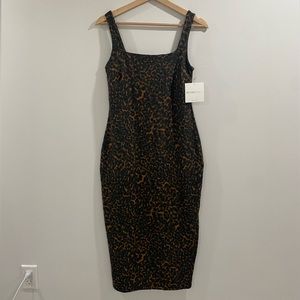 NWT Beyond Yoga SoftMark Icon Midi Dress